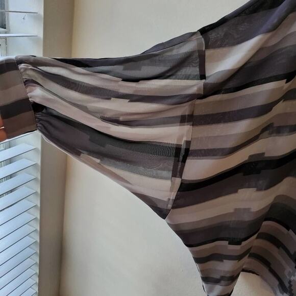 LANE Bryant Black and White Chevron striped Dolman sleeve tunic size 18/20 2X - Picture 4 of 6